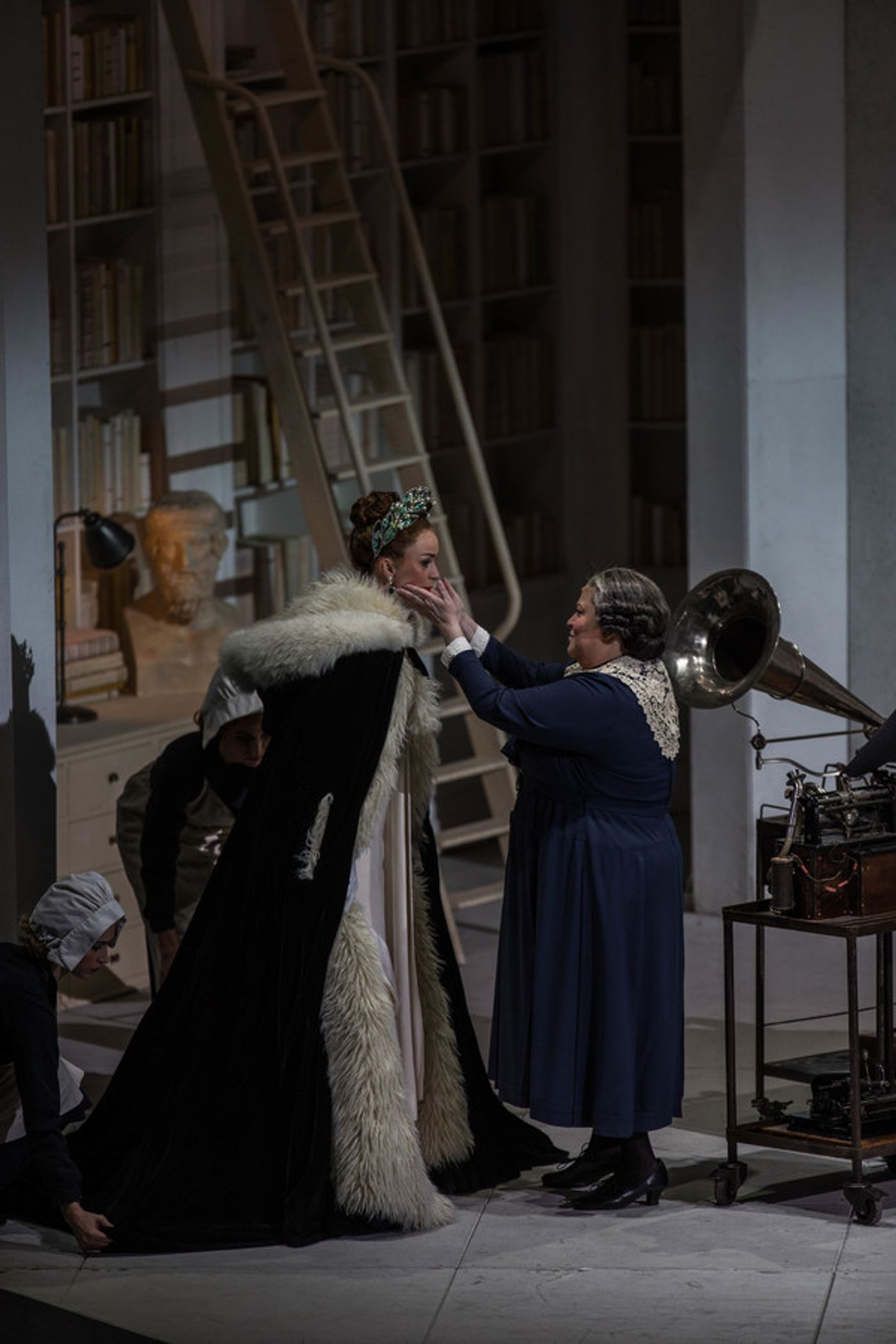 Photo Flash: Lisa O'Hare and Richard E. Grant Take the Stage in MY FAIR LADY at Lyric Opera Photo Flash: Lisa O'Hare and Richard E. Grant Take the Stage in MY FAIR LADY at Lyric Opera Image