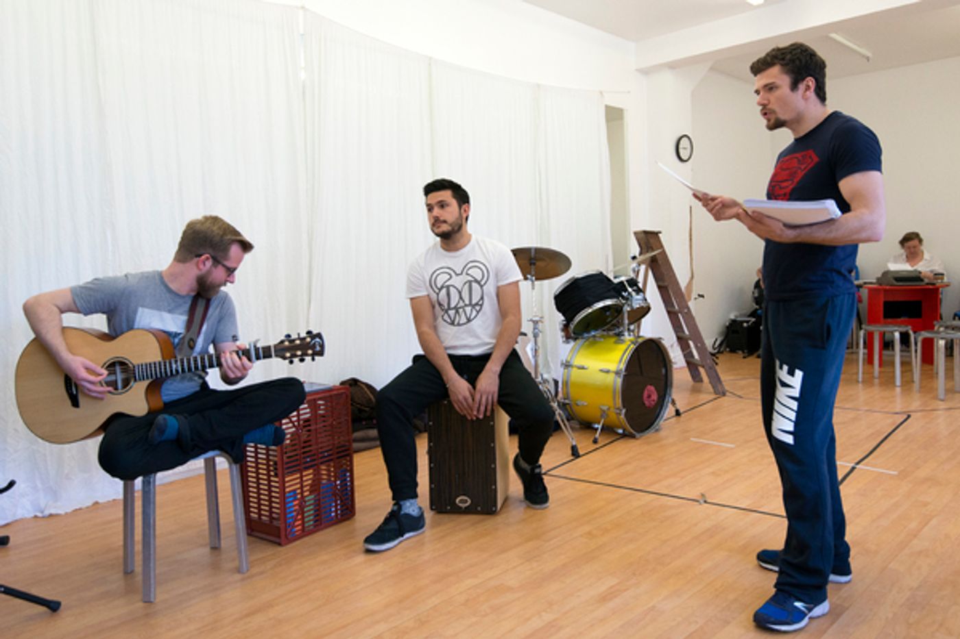Photo Exclusive: In Rehearsal for PAPER HEARTS at Upstairs at the Gatehouse Photo Exclusive: In Rehearsal for PAPER HEARTS at Upstairs at the Gatehouse Image