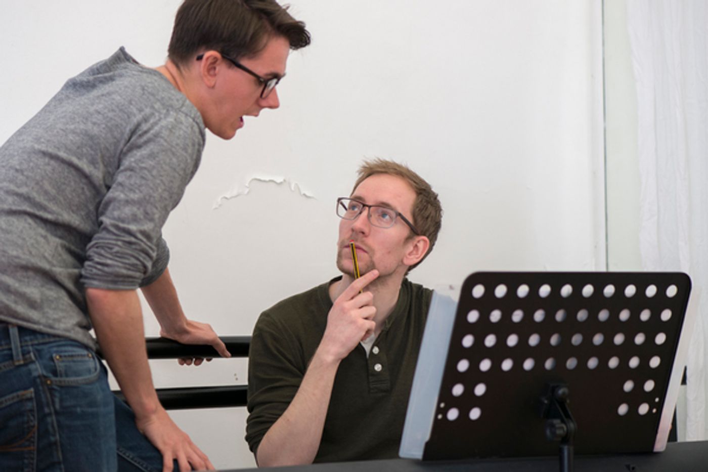 Photo Exclusive: In Rehearsal for PAPER HEARTS at Upstairs at the Gatehouse Photo Exclusive: In Rehearsal for PAPER HEARTS at Upstairs at the Gatehouse Image