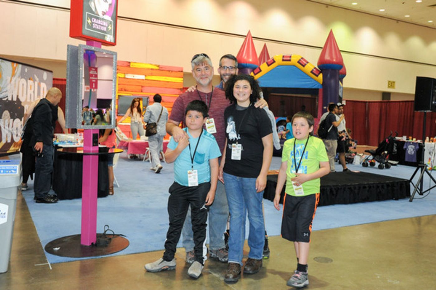 Photo Flash: All Colors of the Rainbow Take Part in RuPaul's DragCon 2017  Image