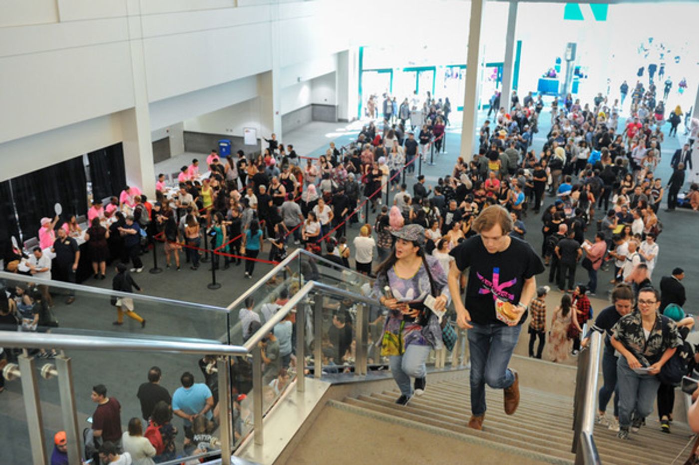 Photo Flash: All Colors of the Rainbow Take Part in RuPaul's DragCon 2017  Image