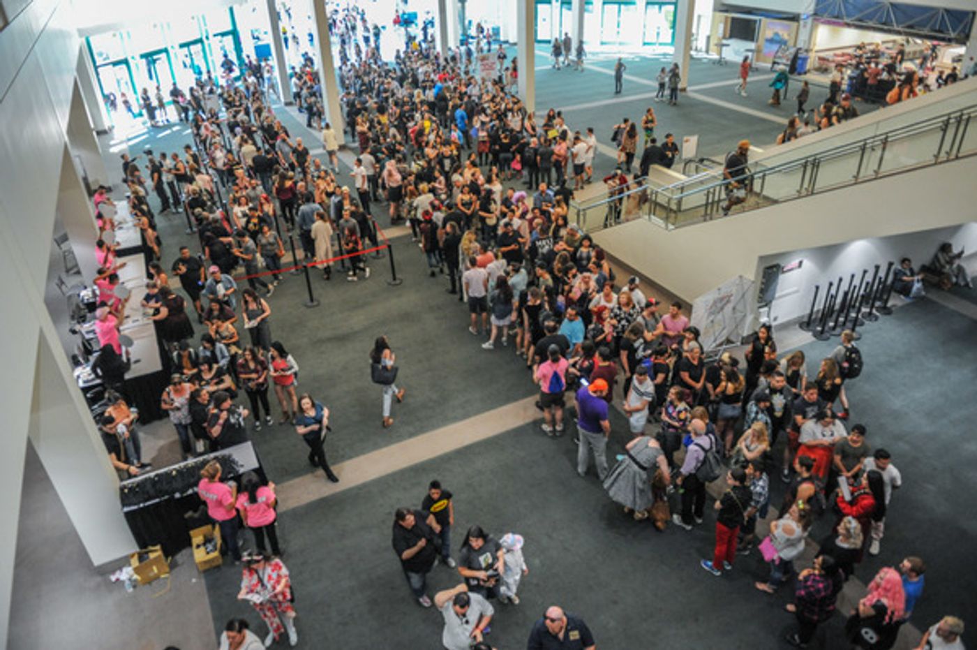 Photo Flash: All Colors of the Rainbow Take Part in RuPaul's DragCon 2017  Image