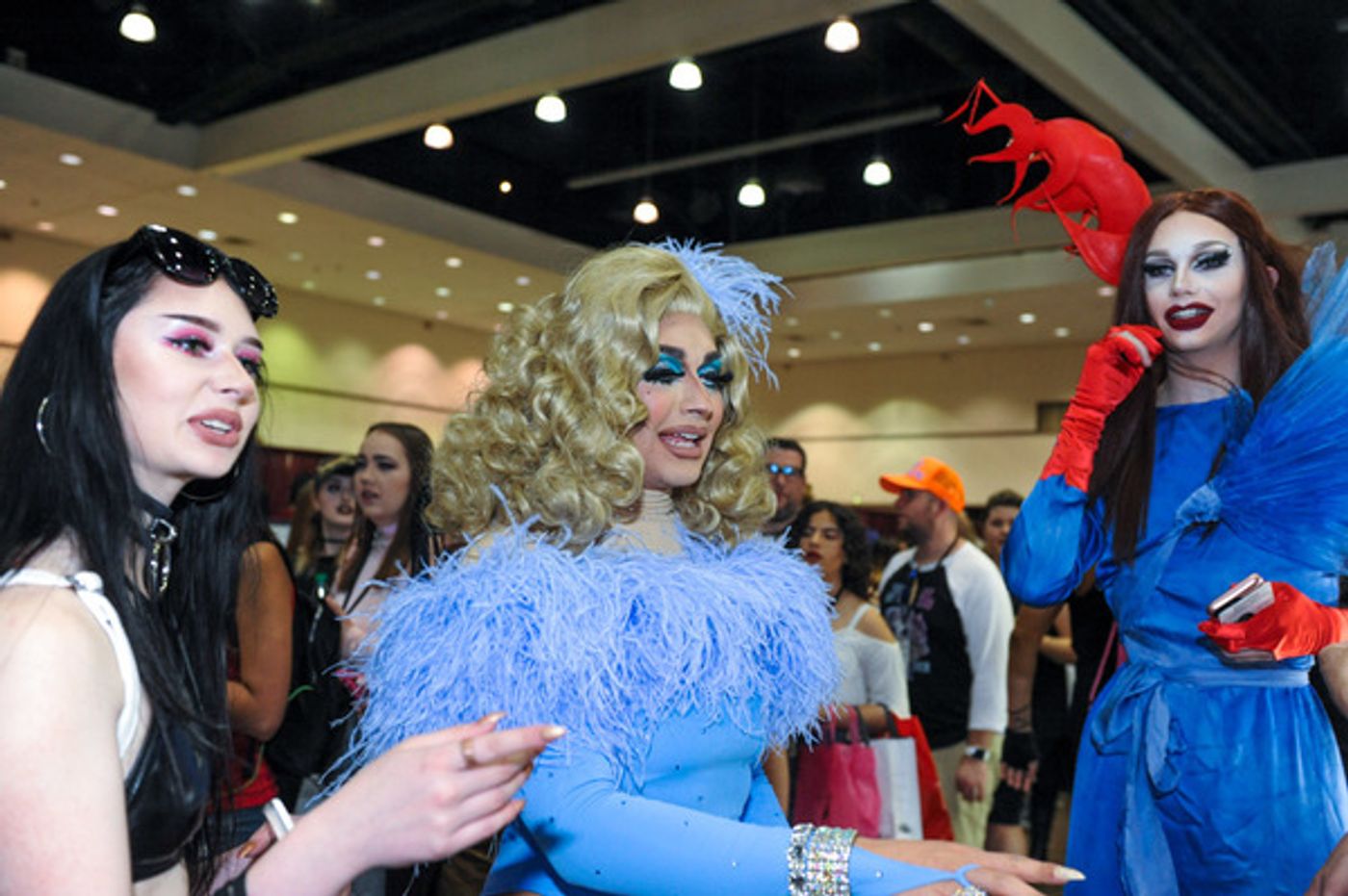 Photo Flash: All Colors of the Rainbow Take Part in RuPaul's DragCon 2017  Image