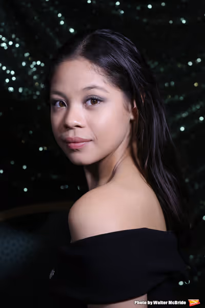 Eva Noblezada  Photo