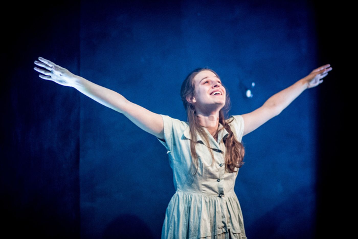 Photo Flash: First Look at NO PLACE FOR A WOMAN at Theatre 503  Image