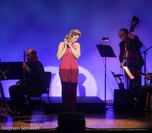 Elizabeth Stanley @ BroadwayWorld Elizabeth Stanley Photo