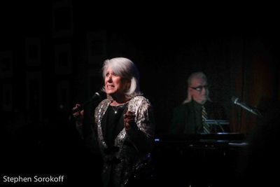 Jamie deRoy Photo