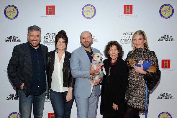 Craig Ferguson, Casey Wilson, Paul Scheer, Lily Tomlin and June Diane Raphael Photo