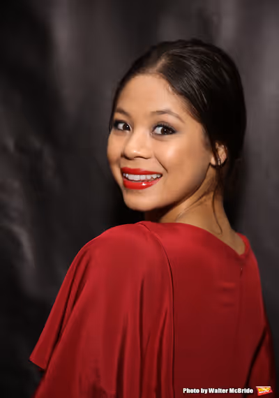 Eva Noblezada  Photo