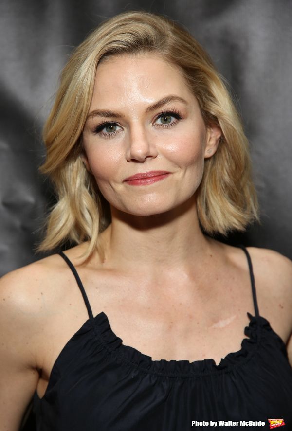  Jennifer Morrison Photo