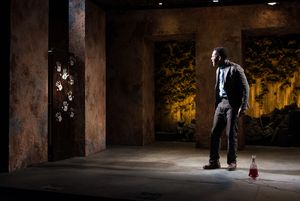 Peter Jay Fernandez Photo