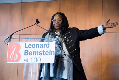 Whoopi Goldberg Photo