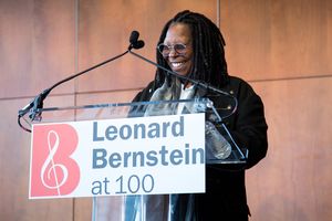 Whoopi Goldberg Photo