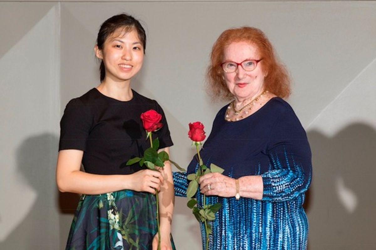 Min Joo Yi with Edith Winston at 