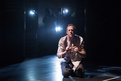 Ian Merrill Peakes Photo