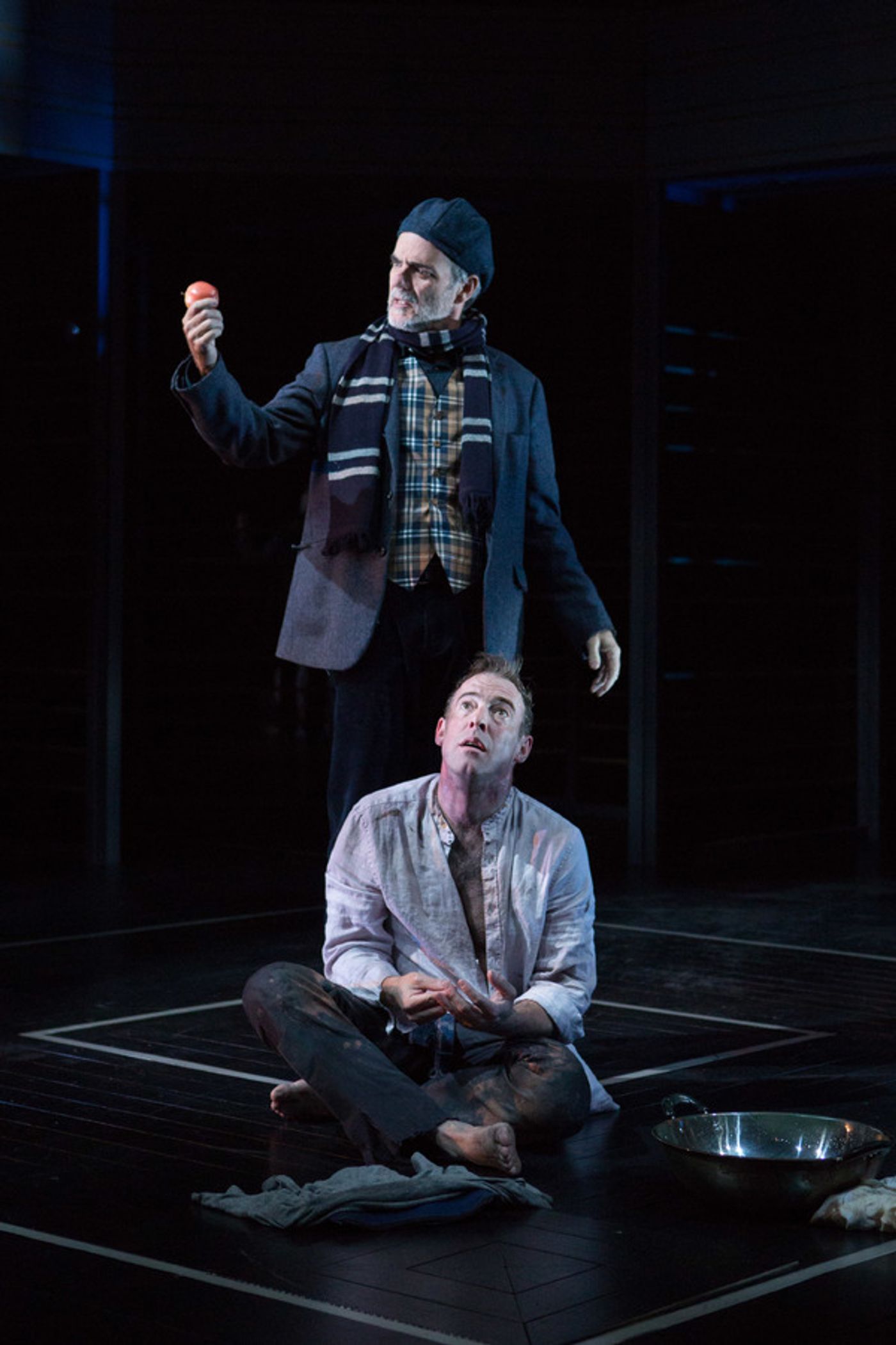 Photo Flash: First Look at Ian Merrill Peakes and More in TIMON OF ATHENS at Folger Theatre  Image