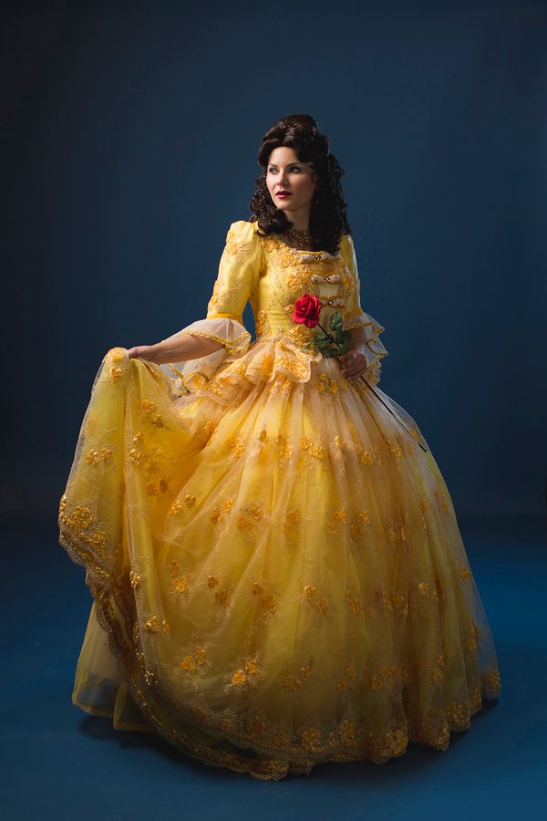 Leanne Hill Carlson as Belle Photo