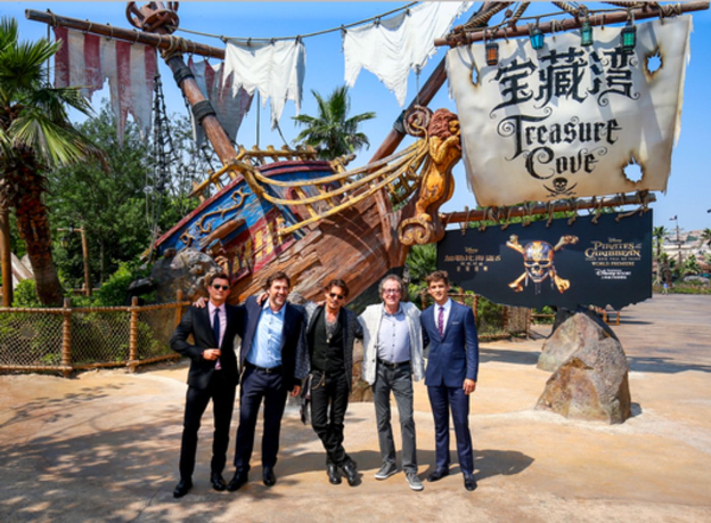 Photo Flash: Johnny Depp, Orlando Bloom & More Attend PIRATES OF THE CARIBBEAN: DEAD MEN TELL NO TALES Shanghai Premiere Photo Flash: Johnny Depp, Orlando Bloom & More Attend PIRATES OF THE CARIBBEAN: DEAD MEN TELL NO TALES Shanghai Premiere Image