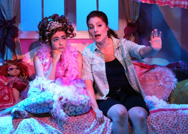  Jillian Batt and Amy Bolton Photo