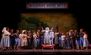 Ashley Brown and cast Photo