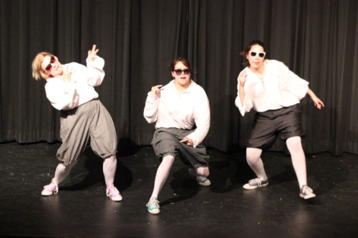 Photo Flash: Two Casts Bring COMPLETE WORKS OF WILLIAM SHAKESPEARE (ABRIDGED) to Playhouse 1960  Image