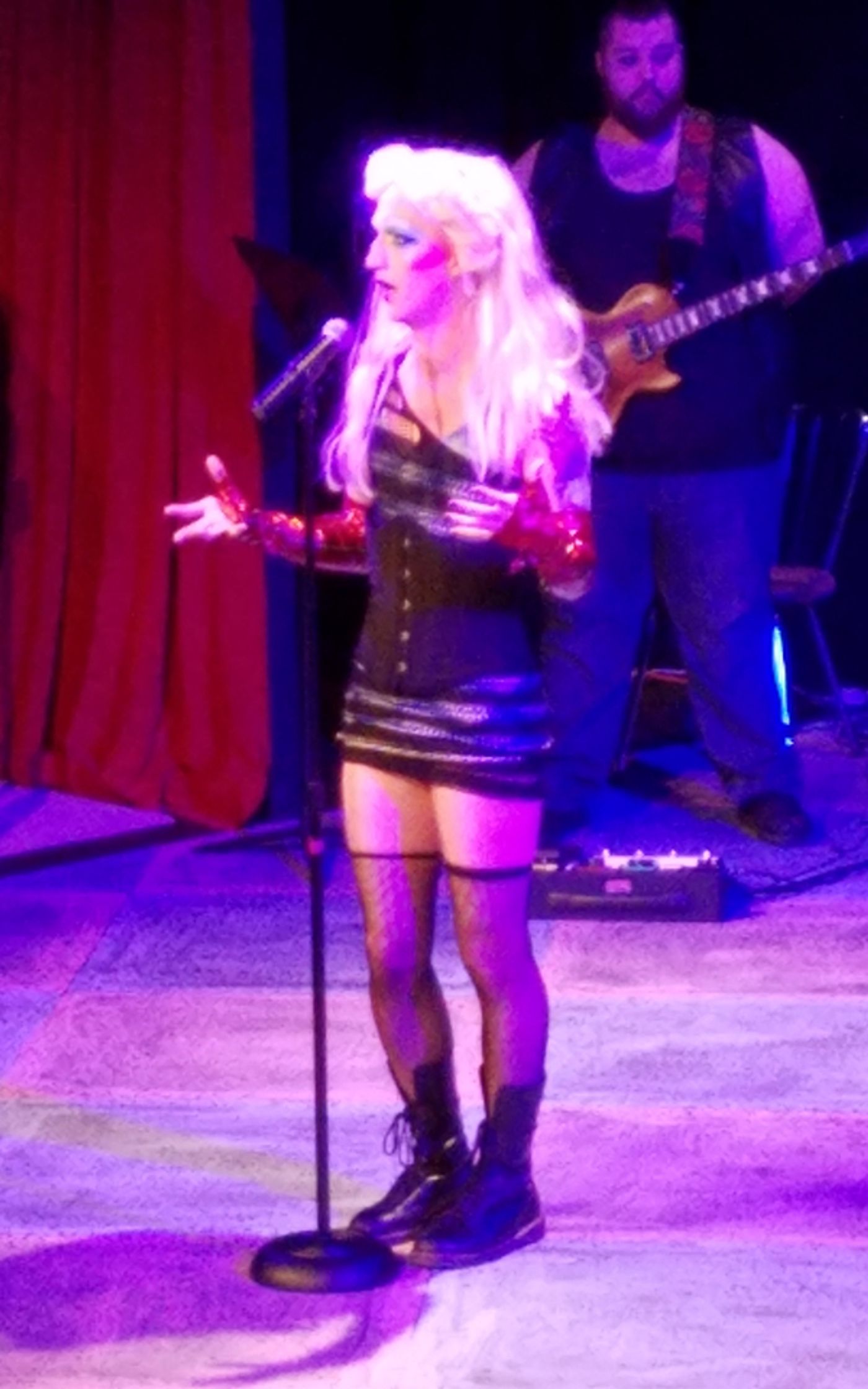 Photo Flash: First Look at HEDWIG at Pandora Productions  Image