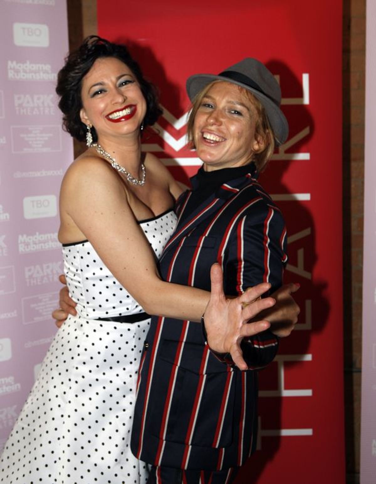 Melli Marie and Honeysuckle Weeks at 