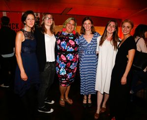 Connor Kelly-Eiding, Amanda Knehans, Elena Flores, Alana Dietze, Ruby Rae Spiegel and Teagan Rose @ BroadwayWorld Connor Kelly-Eiding, Amanda Knehans, Elena Flores, Alana Dietze, Ruby Rae Spiegel an Photo