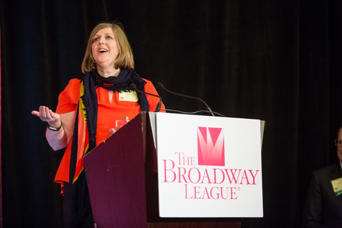 Photo Flash: WAR PAINT's David Stone, OPA's Joan Squires and More Receive Broadway League's 2017 League Awards  Image