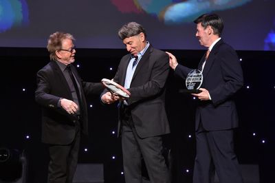 LOS ANGELES, CA - MAY 16:  Honoree Stephen Schwartz accepts the Founder's Award from  Photo
