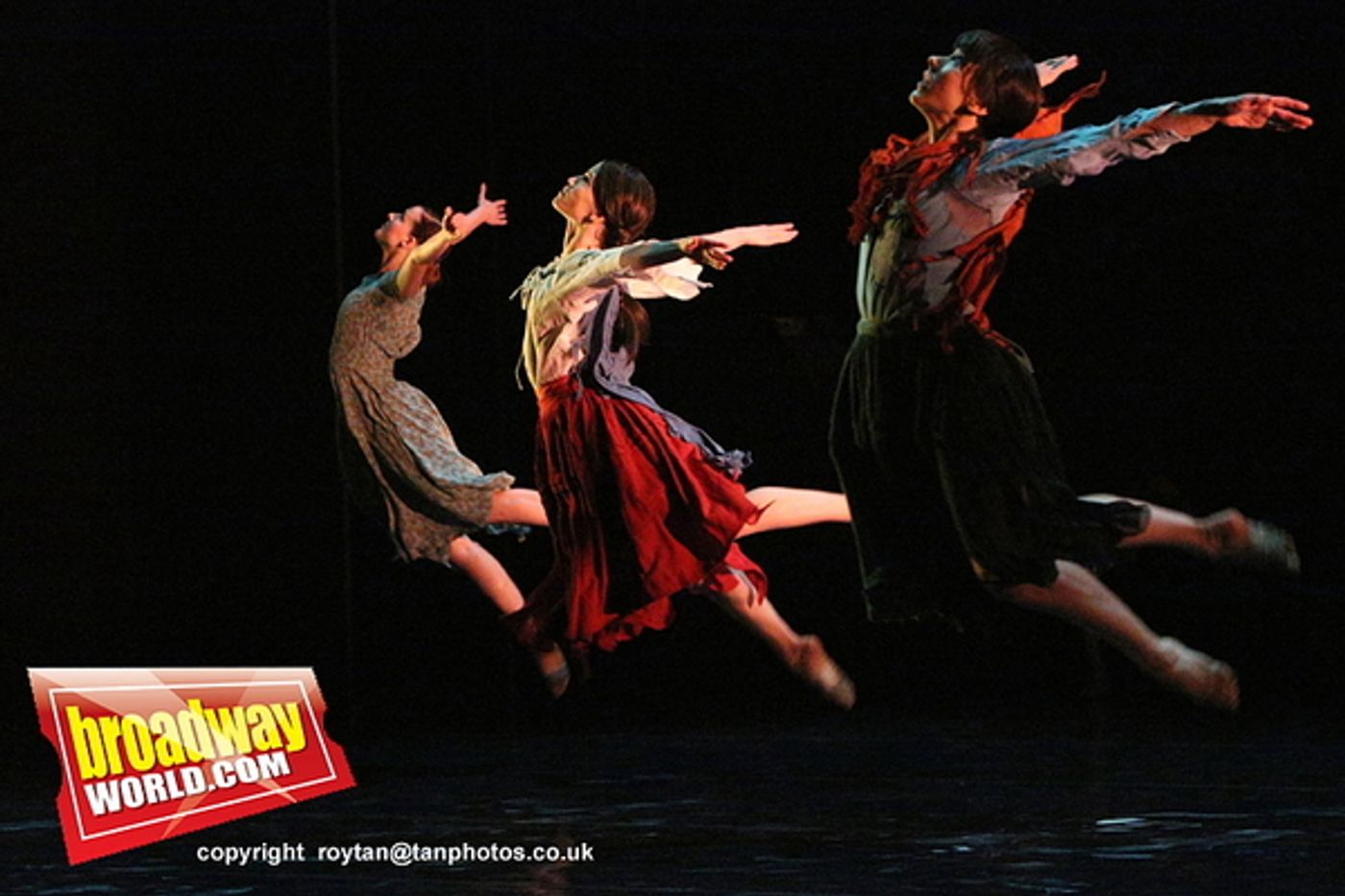 Photo Coverage: GHOST DANCES AND OTHER WORKS Returns to Sadler's Wells  Image