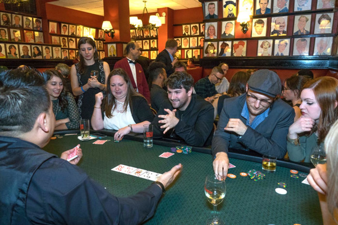 Photo Flash: Broadway Stars Up the Ante at Broadway Bets!  Image