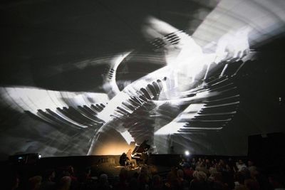 Peter Manning Robinson in concert  Photo