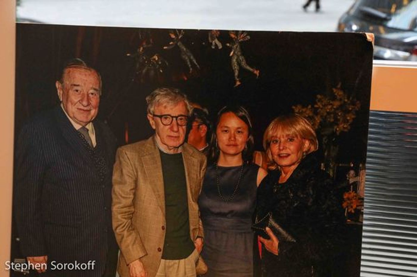 Photo Flash: Woody Allen & Others Celebrate Sirio Maccioni at Le Cirque  Image