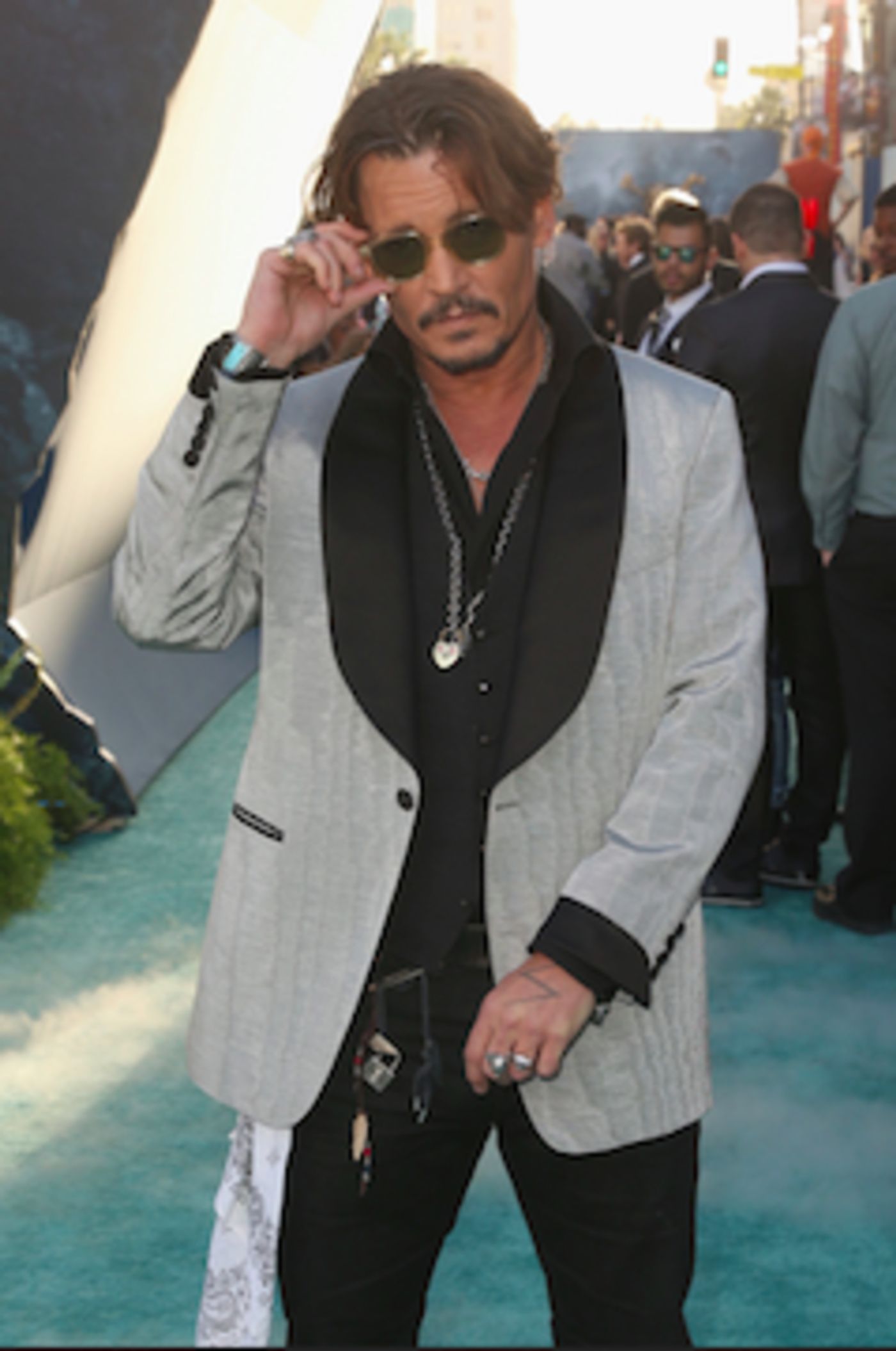 Photo Flash: Johnny Depp & More Attend PIRATES OF THE CARIBBEAN: DEAD MEN TELL NO TALES L.A. Premiere  Image