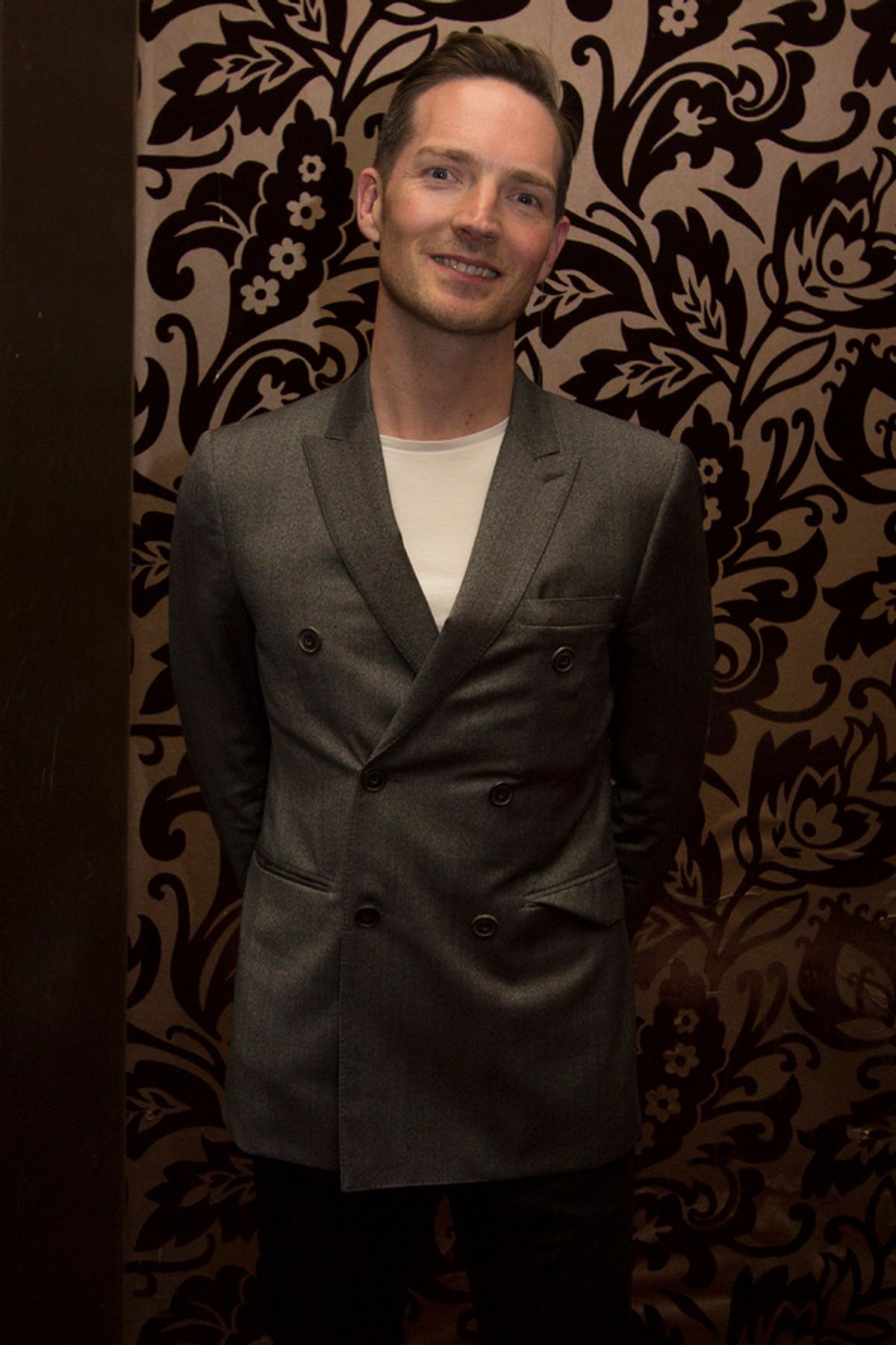 Dan Gillespie Sells at 