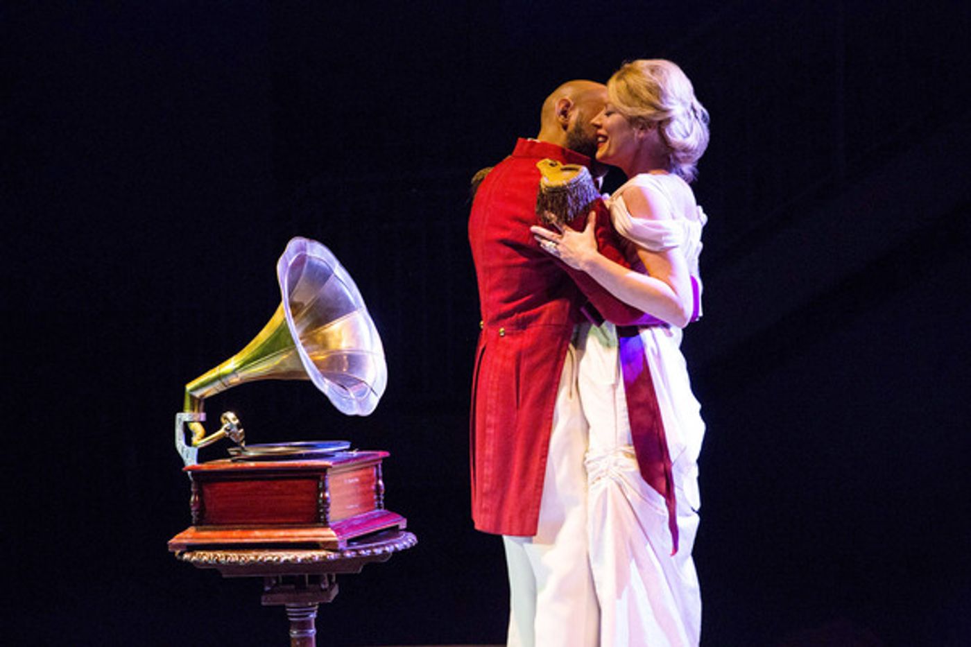 Photo Flash: First Look at Arian Moayed, Sherie Rene Scott, Micah Stock and More in Waterwell's Dual-Language HAMLET Photo Flash: First Look at Arian Moayed, Sherie Rene Scott, Micah Stock and More in Waterwell's Dual-Language HAMLET Image