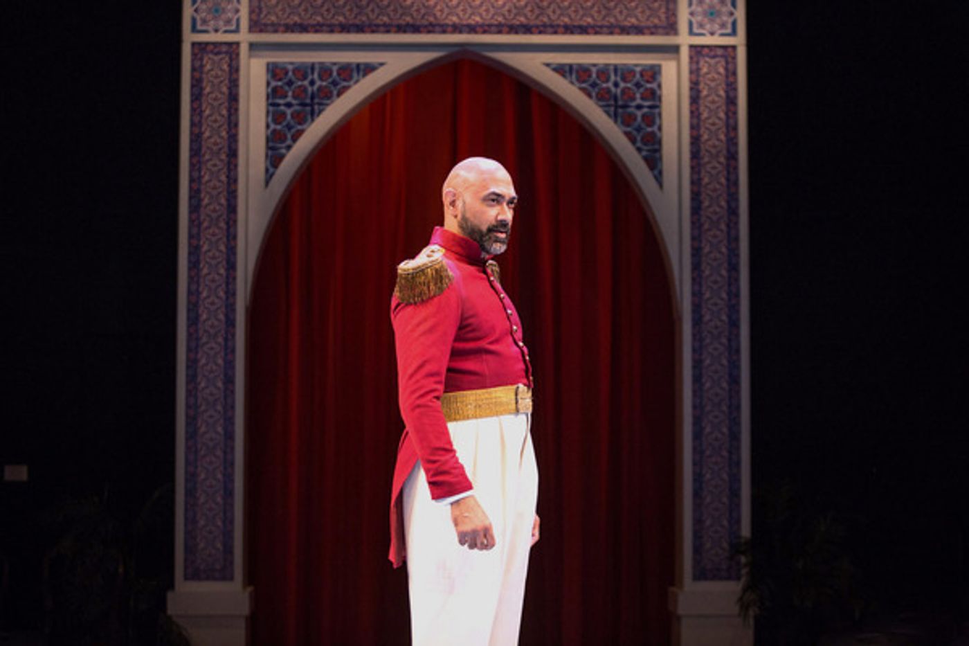 Photo Flash: First Look at Arian Moayed, Sherie Rene Scott, Micah Stock and More in Waterwell's Dual-Language HAMLET Photo Flash: First Look at Arian Moayed, Sherie Rene Scott, Micah Stock and More in Waterwell's Dual-Language HAMLET Image