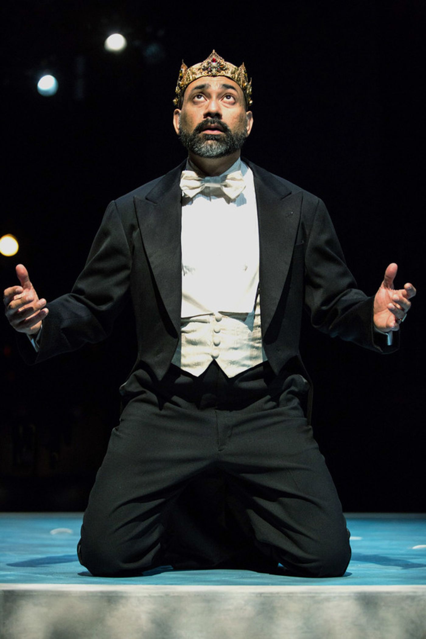 Photo Flash: First Look at Arian Moayed, Sherie Rene Scott, Micah Stock and More in Waterwell's Dual-Language HAMLET Photo Flash: First Look at Arian Moayed, Sherie Rene Scott, Micah Stock and More in Waterwell's Dual-Language HAMLET Image