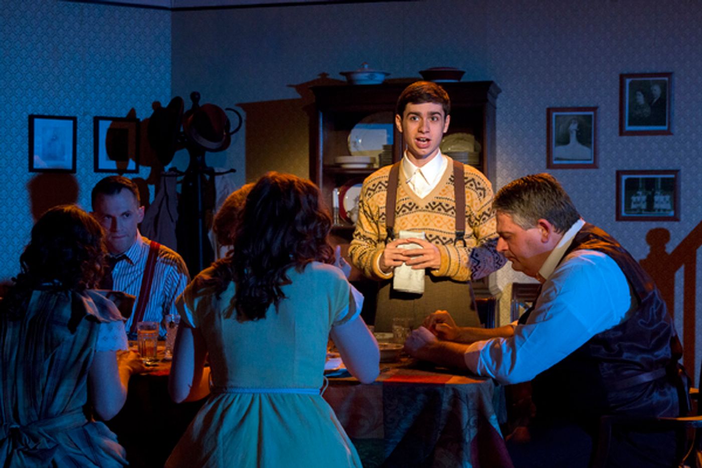 Photo Flash: First Look at BRIGHTON BEACH MEMOIRS at Act II Playhouse  Image