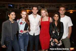 Camila Mendes, Madelaine Petsch, Casey Cott, Lili Reinhart, Marisol Nichols and KJ Apa @ BroadwayWorld Camila Mendes, Madelaine Petsch, Casey Cott, Lili Reinhart, Marisol Nichols and KJ Ap Photo