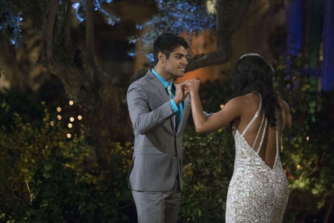 BWW Recap: Patti Murin Reacts to the Historic BACHELORETTE Season Premiere  Image