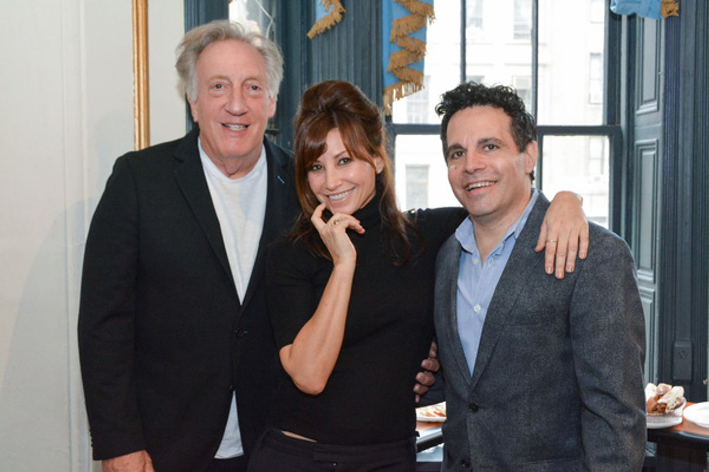 Photo FLASH: Gina Gershon, Rachel Dratch, and More Join in CELEBRITY AUTOBIOGRAPHY  Image