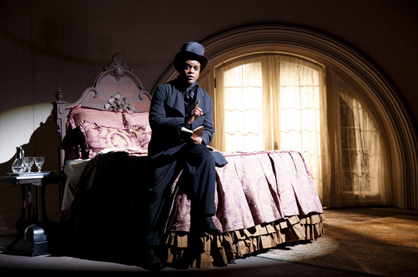 Review: Suzan-Lori Parks' Devastating VENUS Explores the Tragedy of Saartjie Baartman  Image