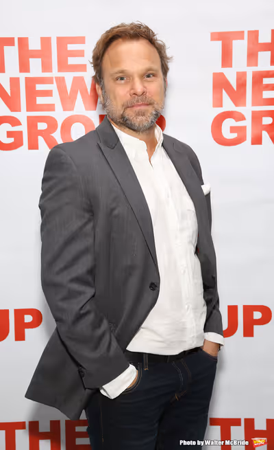Norbert Leo Butz  Photo