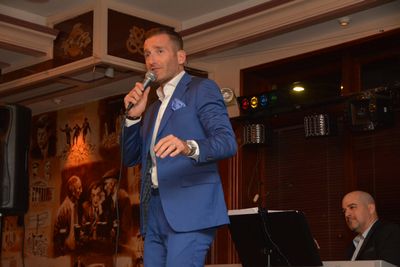 Paul Byrom Photo