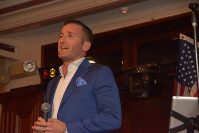 Paul Byrom Photo