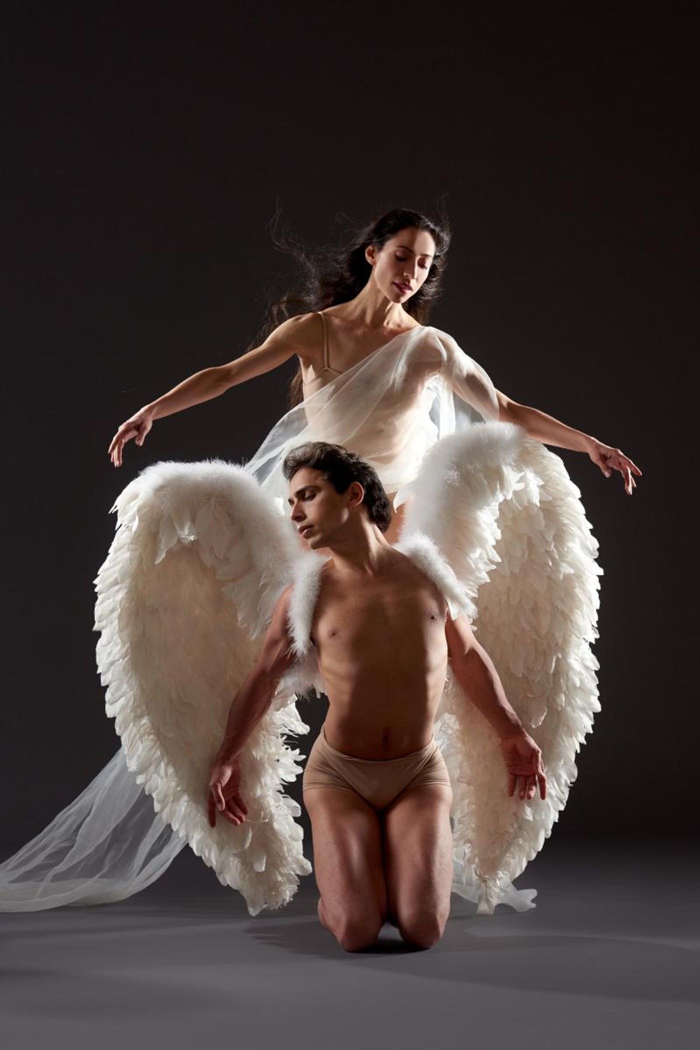 Interview: Manuel Ruiz & Valeria Llaneza Talk FALLING ANGEL at Skirball Center for the Performing Arts  Image