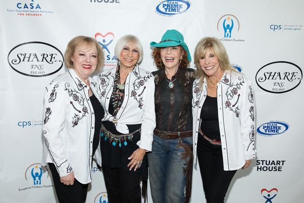 Joan Kardashian, Ellen Feder, Glorya Kaufman, and Anita Mann Kohl Photo