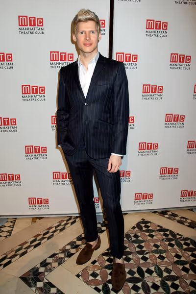 Lucas Steele Photo